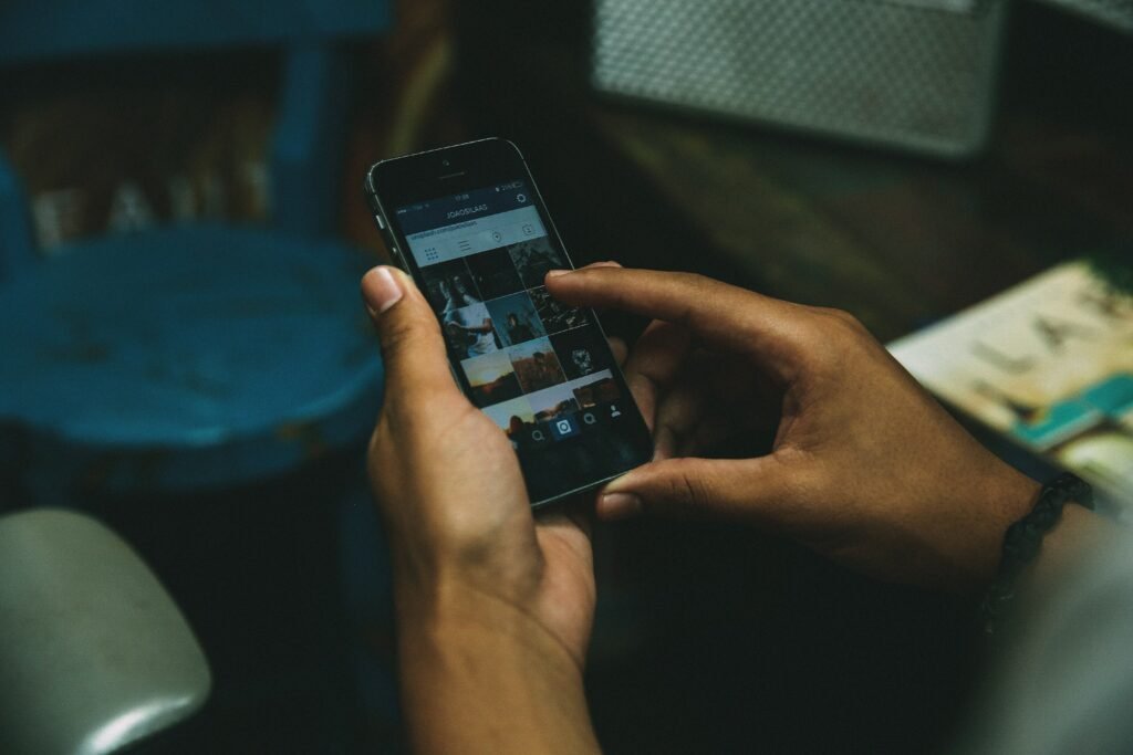 Social media during a disaster: Guidelines to accurate and useful information sharing